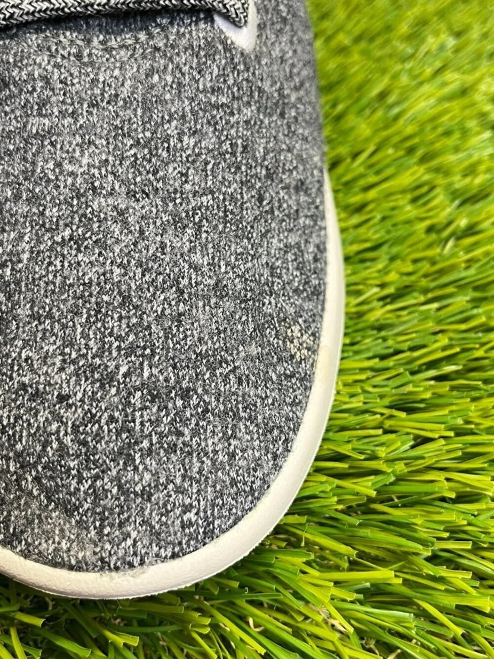 Allbirds‎ Wool Runners Womens Size 9 Gray White Athletic Walking Shoes Sneakers